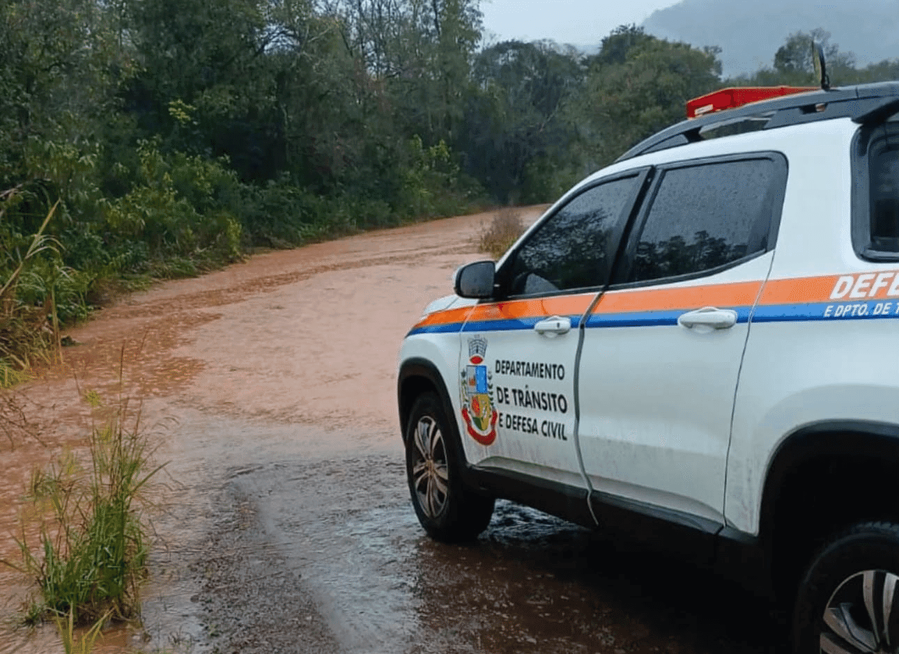 Defesa Civil alerta para mais chuva e chances de inundações na região