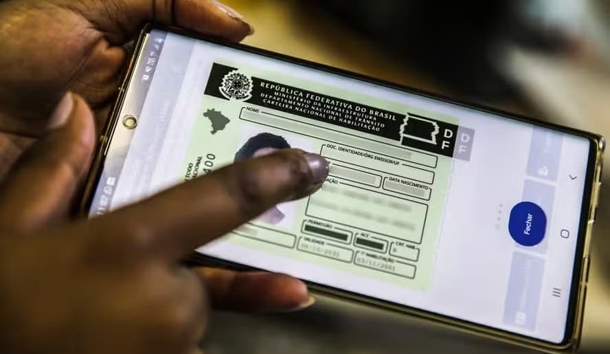 Renovação automática da CNH para motoristas sem multas começa a valer 