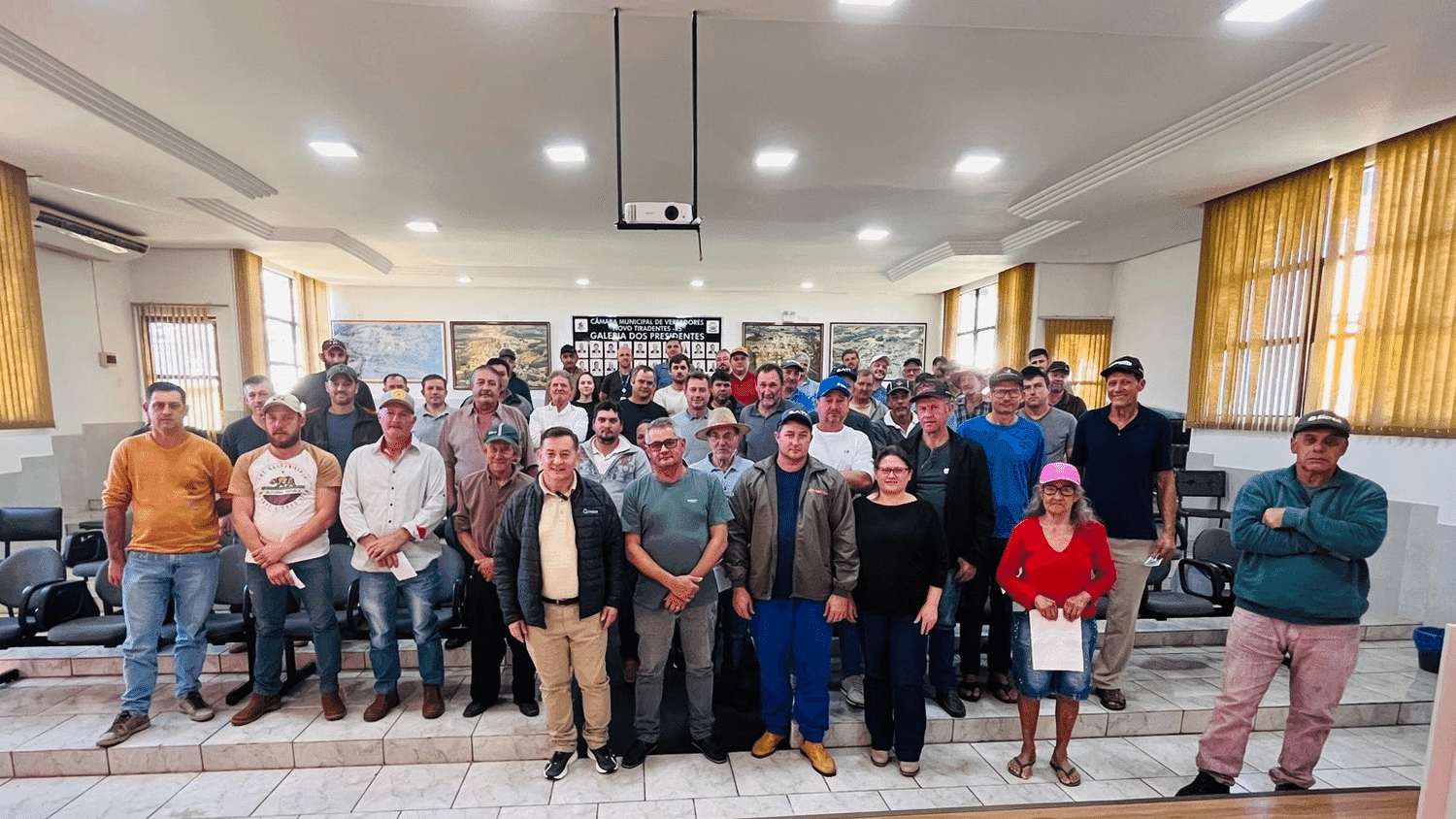 Novo Tiradentes entrega mais de 500 toneladas de calcário a produtores de tabaco