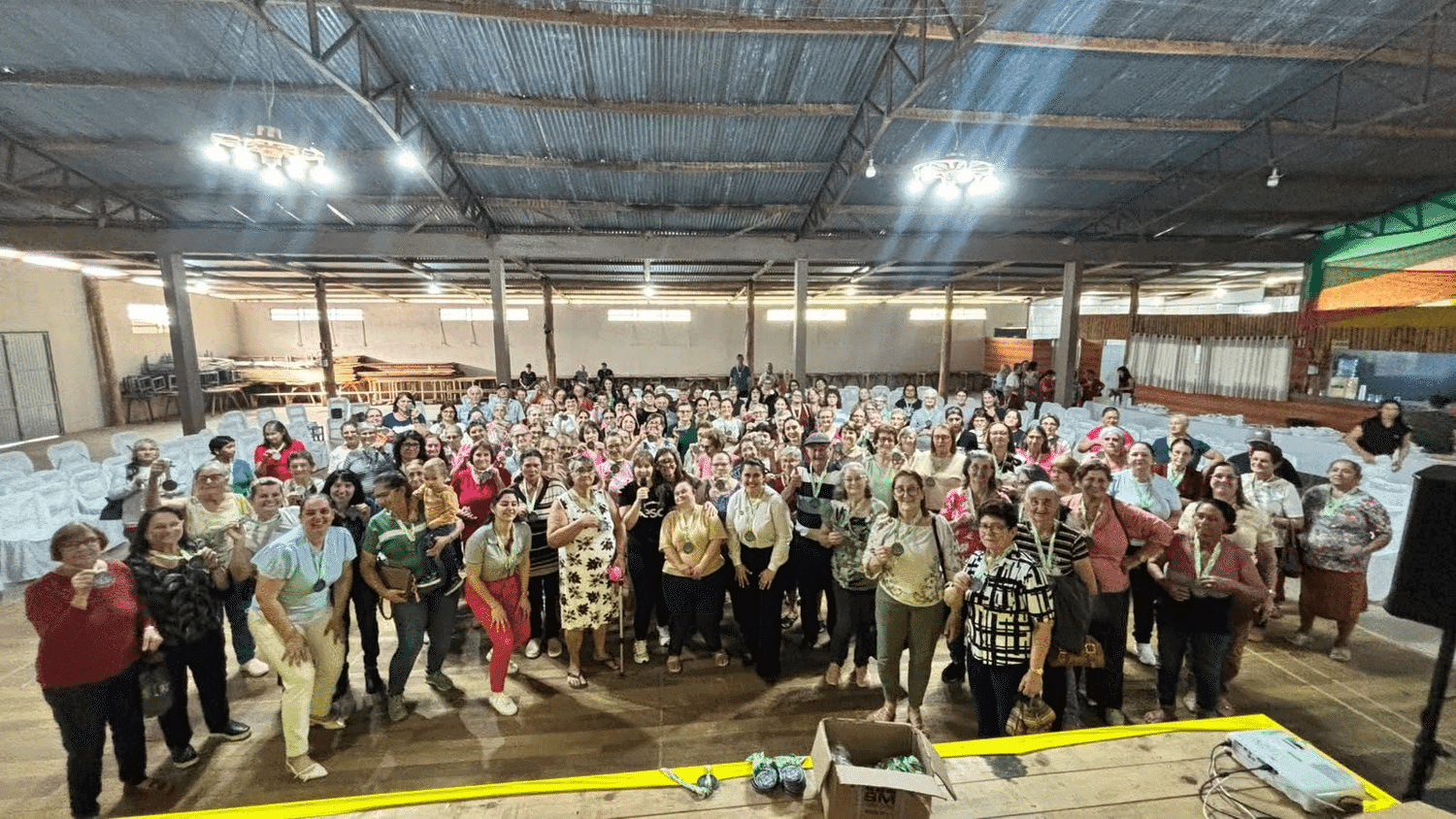 Encontro em Liberato Salzano reúne idosos para atividades de integração e promoção da saúde